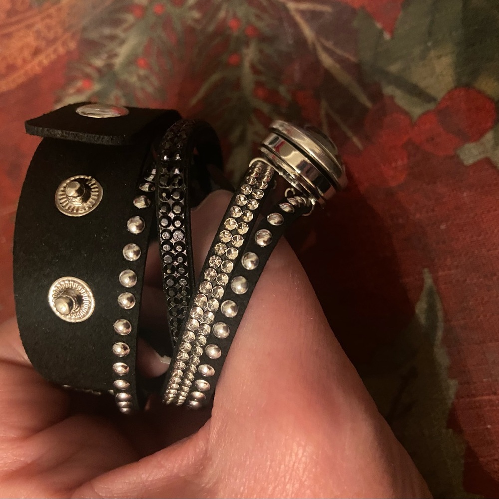 Wrap around Bling Bracelet - Picture 4 of 5